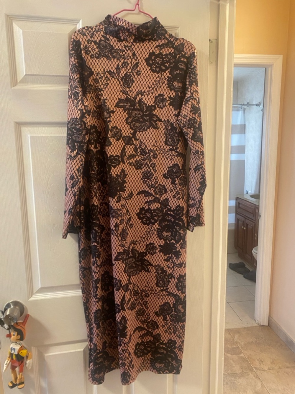 Dress - Picture 2 of 2